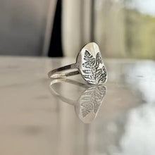 Load image into Gallery viewer, Sterling Silver Fern Ring - Saratoga Botanicals, LLC
